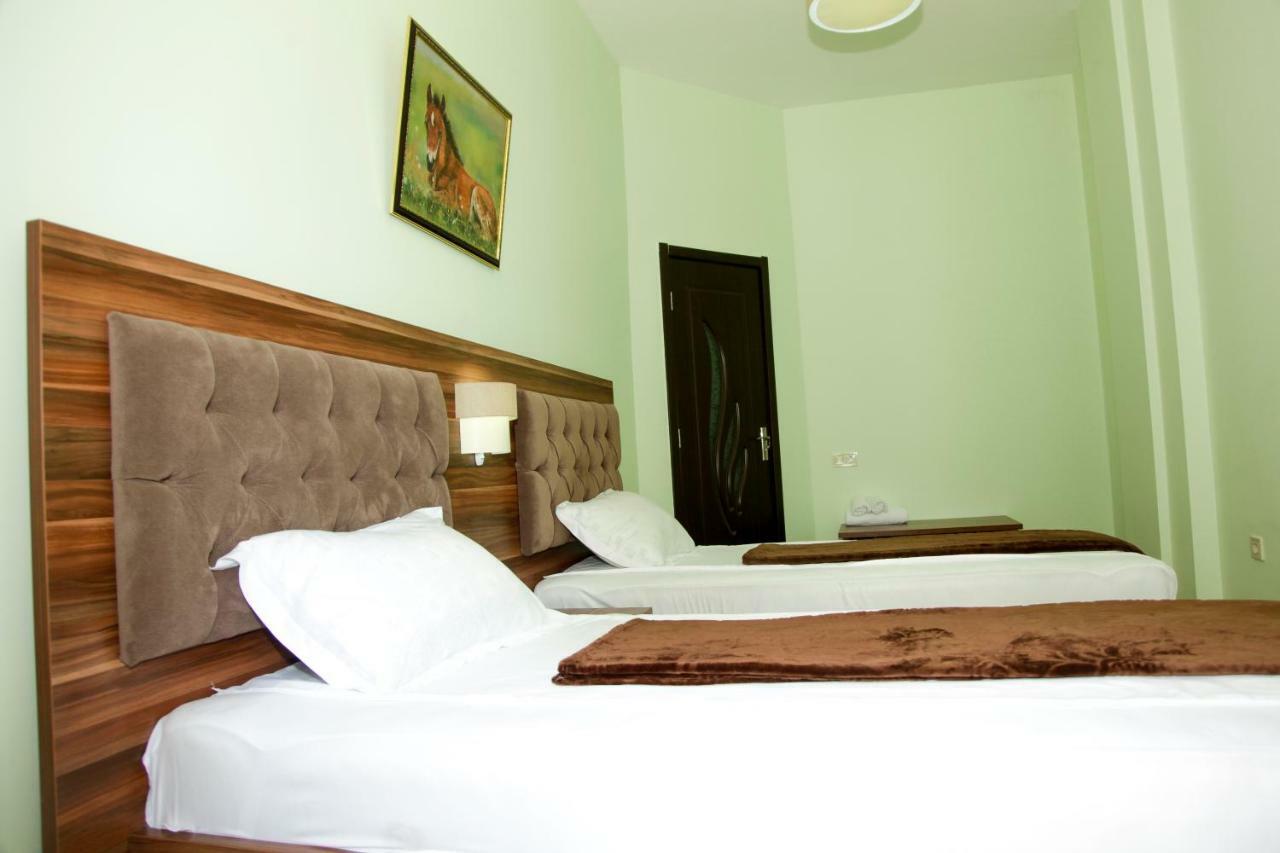Hotel Grand Zugdidi Extérieur photo