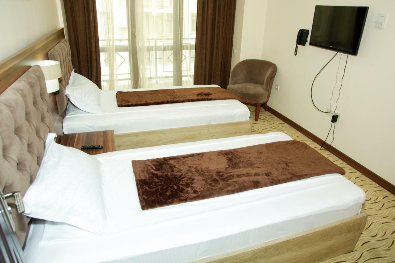 Hotel Grand Zugdidi Extérieur photo